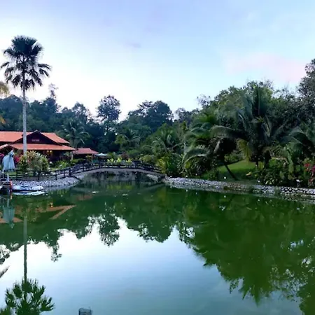 Villa Dlina Janda Baik Bentong Exterior photo