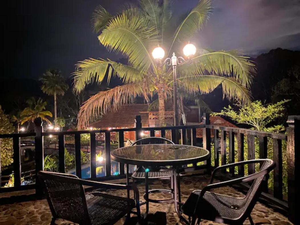 Villa Dlina Janda Baik *